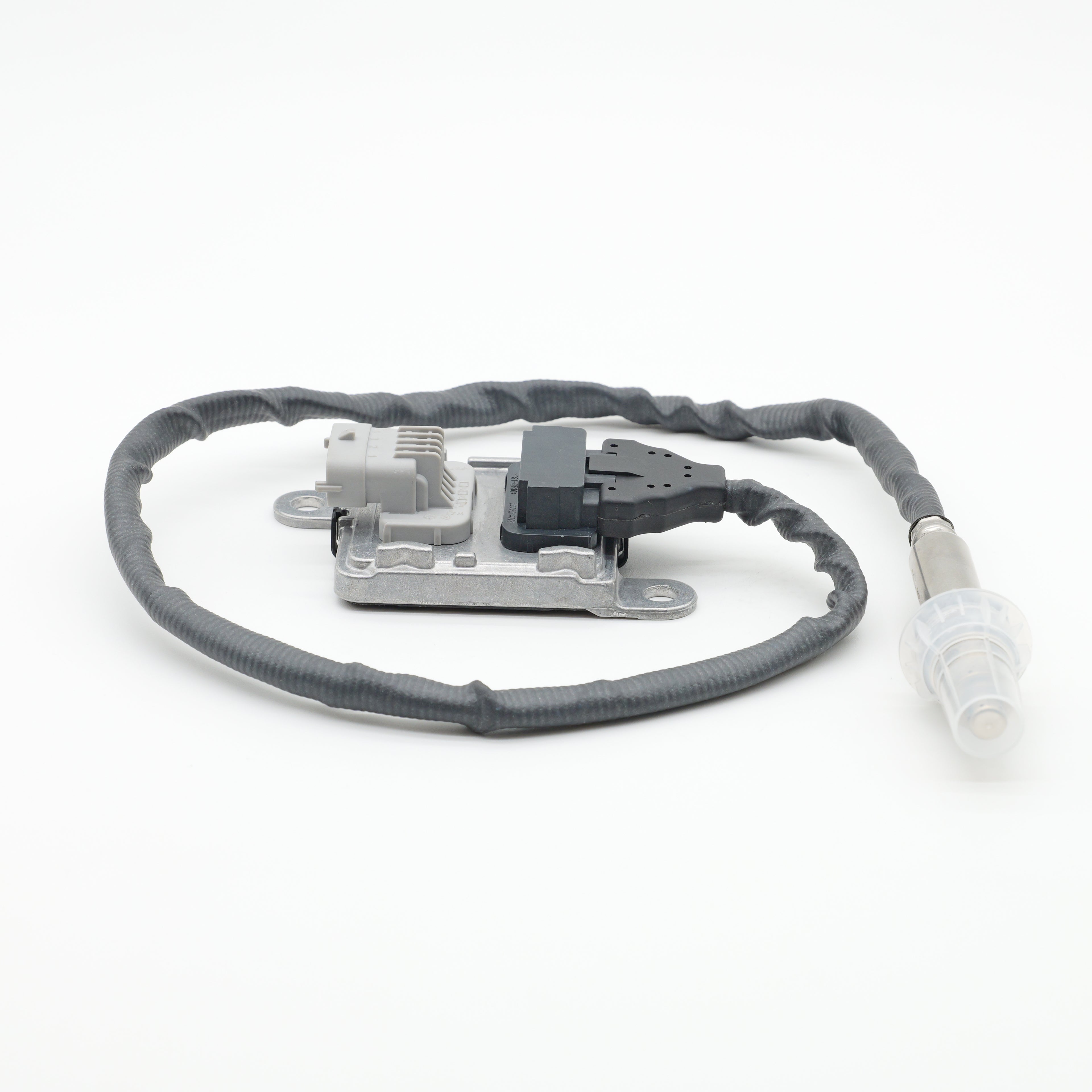 Volvo D11/D13/D16, Mack MP7/MP8 NOx Sensor Inlet | 22303390